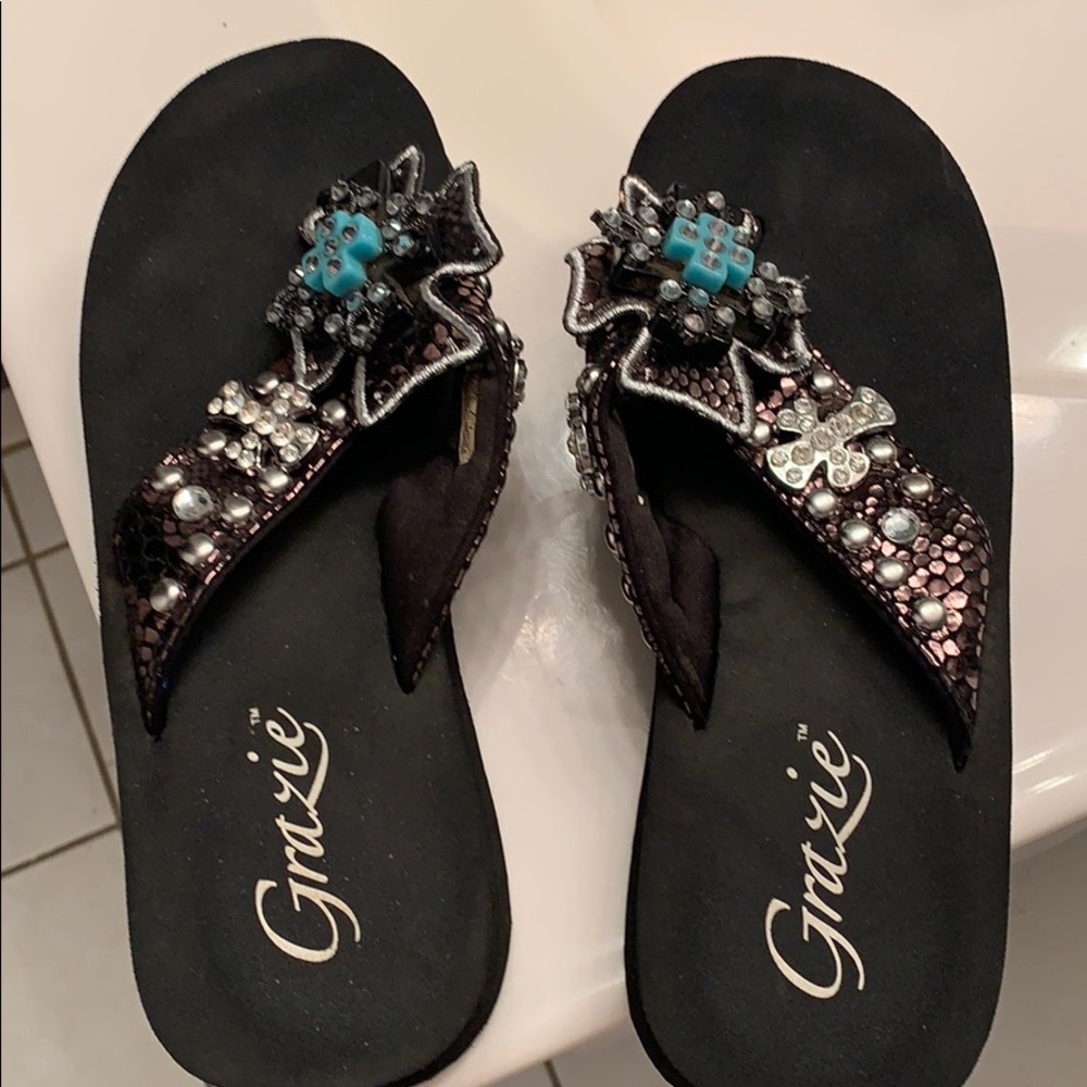 Grazie flip flops
